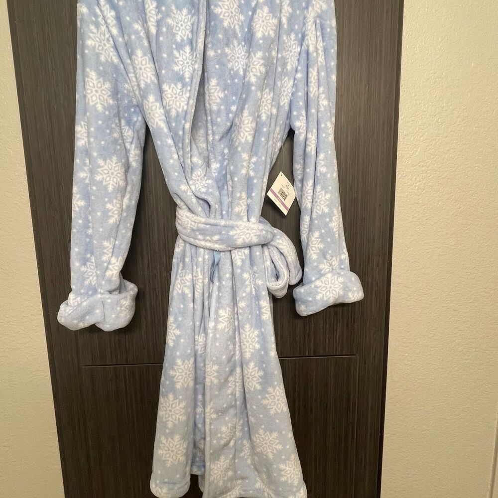 Echo Robe Size Small - Picture 2 of 2